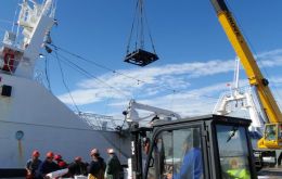 Unloading catches in Falklands' FIPASS