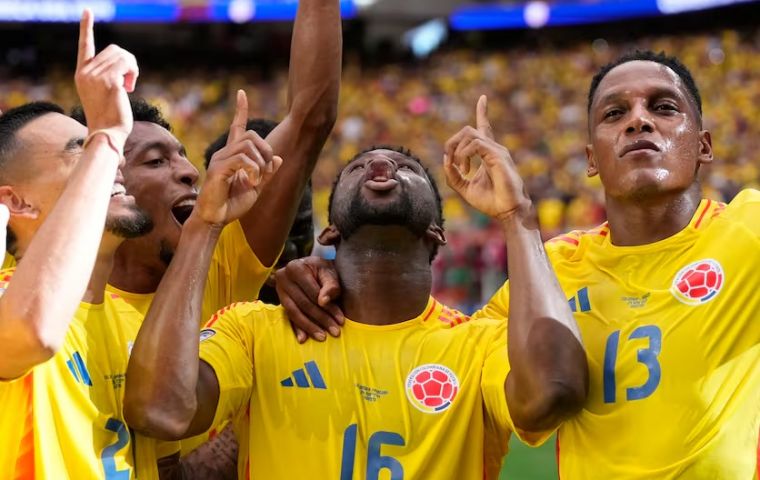 A precise header from Jefferson Lerma (16) after 39 minutes gave Colombia the decisive goal