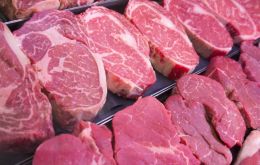 A ton of beef sold to China last year averaged US$ 5,020 while this November the ton price was down to US$ 3.910