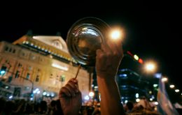 Similar protests were recorded during the last days of President Fernando de la Rúa before his resignation.