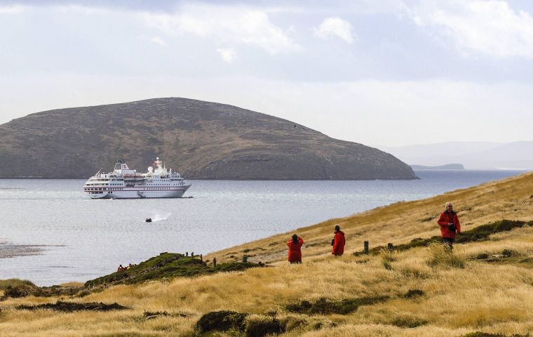 FITB celebrating a good summer season of cruise visits and land tourists