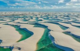 The Lençóis Maranhenses Park is located about 250 kilometers from São Luís, capital of the State of Maranhão