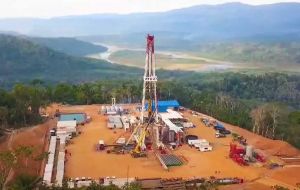 The discovery at the Mayaya Centro X1 natural gas field is estimated to contain 1.7 trillion cubic foot (TCF) and comes as a major relief for Bolivia