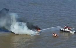 The black smoke could be seen from various parts of Buenos Aires